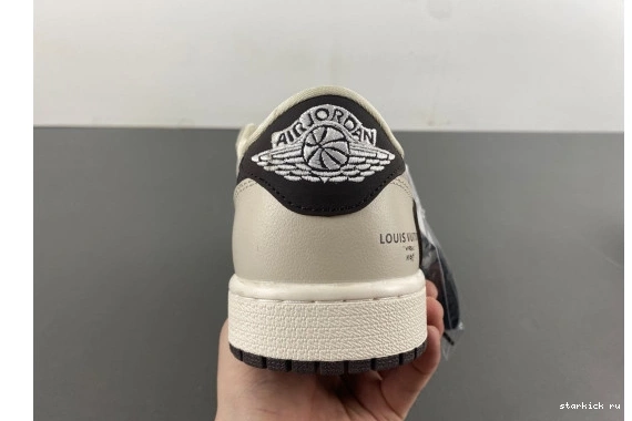  LOW TRAVIS SP  SCOTT LX1988-100 LX1988-100 1 RETRO JORDAN OG 0813